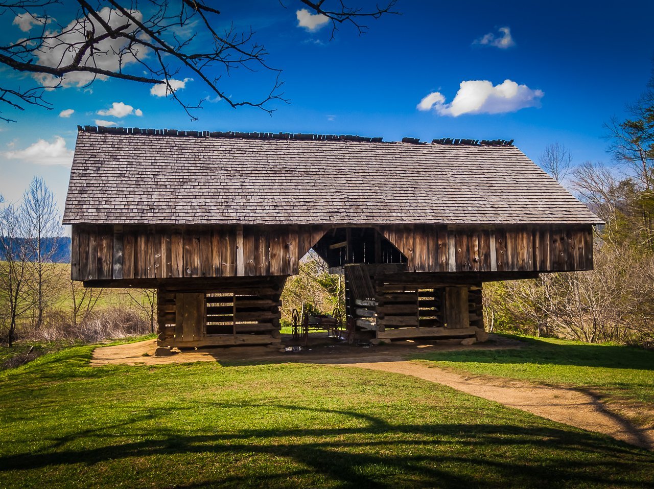 Digital Download Tipton's Cantilever Barn LIC